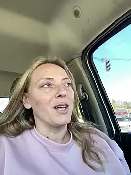 Snapshot of lezbean24 chatting on 03/22/26, 07:17 lezbean24 online show from 03/22/26, 07:17