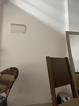 Snapshot of Pinkhotbaby chatting on 12/15/25, 07:18 Pinkhotbaby online show from 12/15/25, 07:18