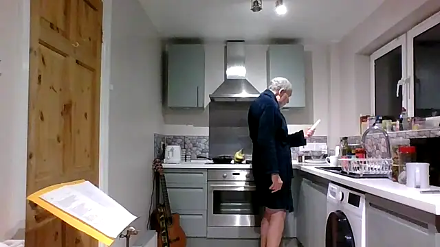 jimmybenido online show from 12/09/24, 05:41