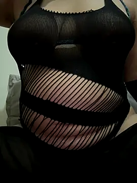 Snapshot of AditiIndia chatting on 11/03/25, 10:10 AditiIndia online show from 11/03/25, 10:10