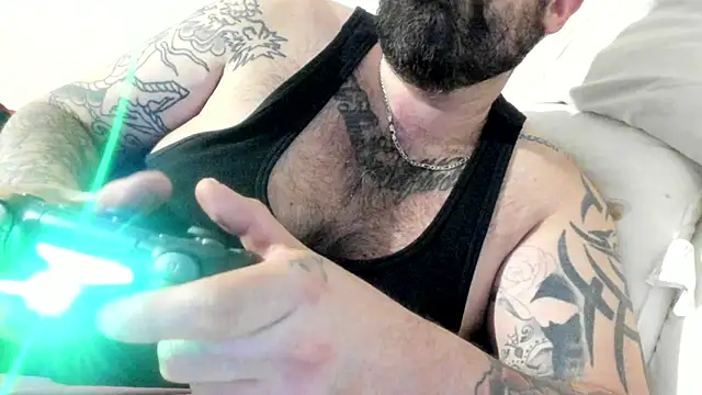 chubbycloudybottom online show from 12/18/25, 08:20