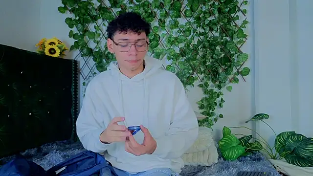 Snapshot of Daviid_laidd chatting on 11/12/25, 09:58 Daviid laidd online show from 11/12/25, 09:58