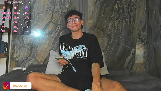 Snapshot of Daviid_laidd chatting on 12/23/25, 07:39 Daviid laidd online show from 12/23/25, 07:39