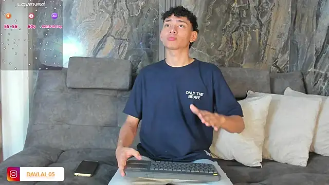 Snapshot of Daviid_laidd chatting on 01/05/26, 07:17 Daviid laidd online show from 01/05/26, 07:17