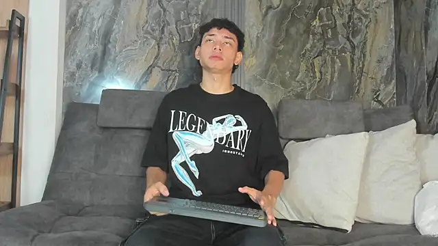 Snapshot of Daviid_laidd chatting on 01/07/26, 01:24 Daviid laidd online show from 01/07/26, 01:24