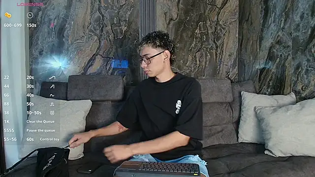 Snapshot of Daviid_laidd chatting on 02/05/26, 08:35 Daviid laidd online show from 02/05/26, 08:35