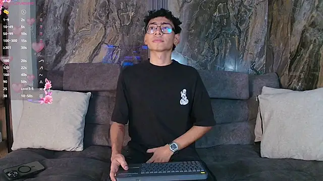 Snapshot of Daviid_laidd chatting on 02/24/26, 09:02 Daviid laidd online show from 02/24/26, 09:02