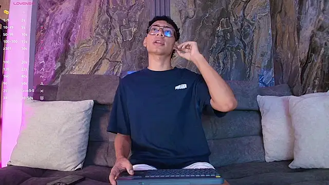 Daviid laidd online show from 03/03/26, 07:42