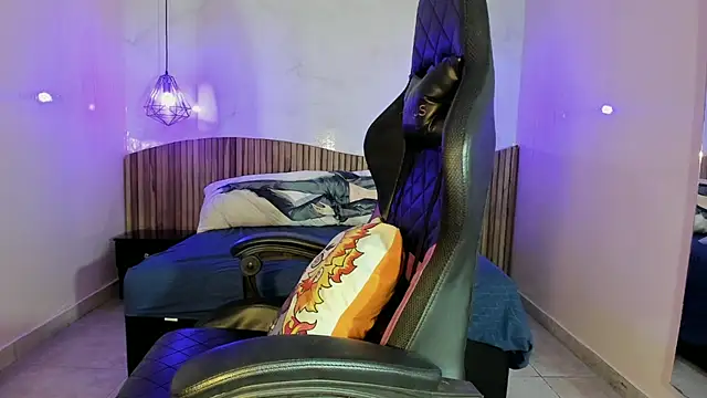 IamNayuta online show from 02/08/26, 07:50