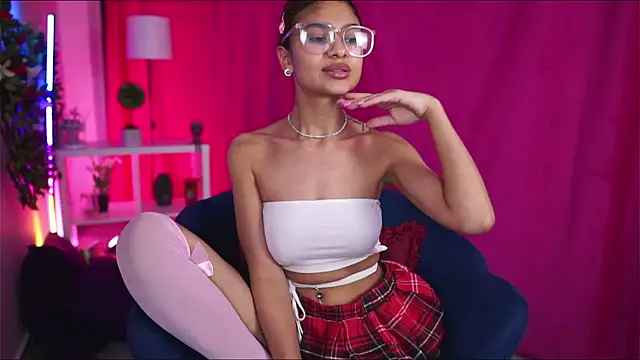 Snapshot of AshaYuva chatting on 01/31/25, 11:45 AshaYuva online show from 01/31/25, 11:45