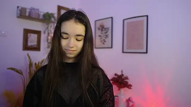 Snapshot of Gia_Paige18 chatting on 01/15/26, 02:21 Gia Paige18 online show from 01/15/26, 02:21