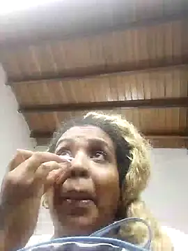 ELLA KELLY online show from 11/27/25, 11:23