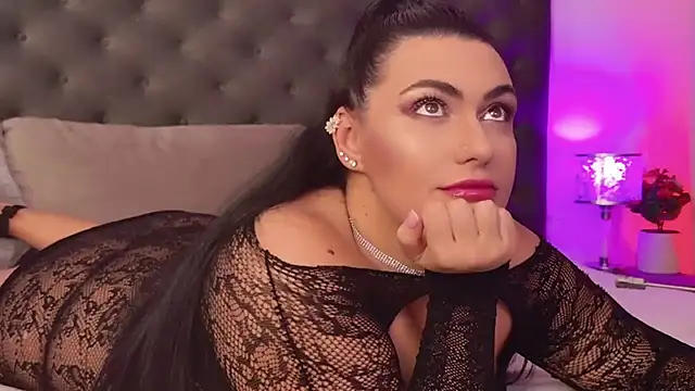 Snapshot of KrisNoir chatting on 11/15/25, 11:29 KrisNoir online show from 11/15/25, 11:29