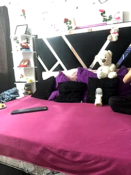 1lovelygirls online show from 09/18/25, 12:07
