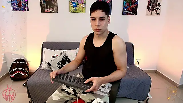 jonathanjoestar  online show from 04/17/26, 08:45