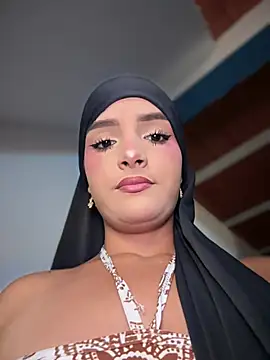 Snapshot of lalilamassu1 chatting on 02/25/26, 10:30 lalilamassu1 online show from 02/25/26, 10:30