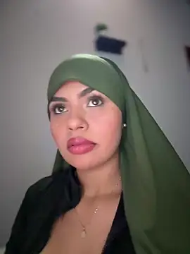 Snapshot of lalilamassu1 chatting on 02/28/26, 10:11 lalilamassu1 online show from 02/28/26, 10:11