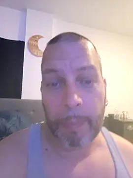 Snapshot of Just2much chatting on 05/18/26, 01:28 Just2much online show from 05/18/26, 01:28