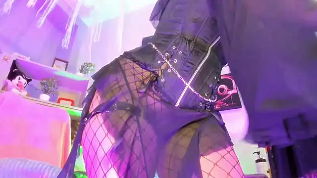 Snapshot of kuromi69 chatting on 02/06/26, 05:12 kuromi69 online show from 02/06/26, 05:12