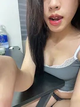 Snapshot of Louis_Baby chatting on 03/06/25, 09:03 Louis Baby online show from 03/06/25, 09:03