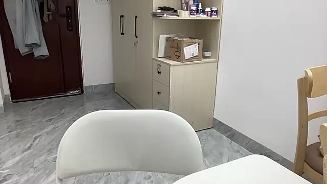 Louis Baby online show from 04/16/26, 02:29