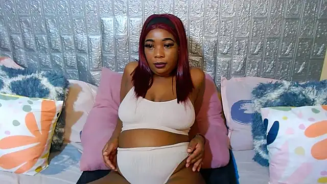 Snapshot of Foxy_African chatting on 11/04/25, 03:05 Foxy African online show from 11/04/25, 03:05