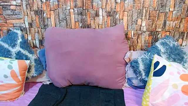 Snapshot of Foxy_African chatting on 11/27/25, 02:24 Foxy African online show from 11/27/25, 02:24