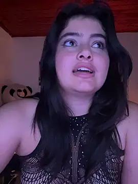 Snapshot of Stephania_18 chatting on 02/06/25, 01:05 Stephania 18 online show from 02/06/25, 01:05