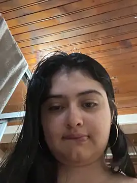 Snapshot of Stephania_18 chatting on 03/03/25, 11:03 Stephania 18 online show from 03/03/25, 11:03