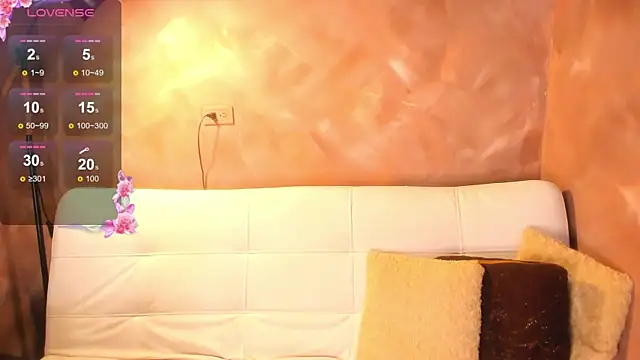 Snapshot of Atenea_Makri chatting on 12/18/24, 02:17 Atenea Makri online show from 12/18/24, 02:17