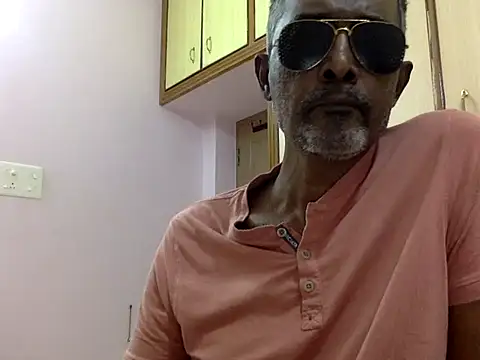 Lookin4Kinky Partner online show from 12/20/25, 01:07