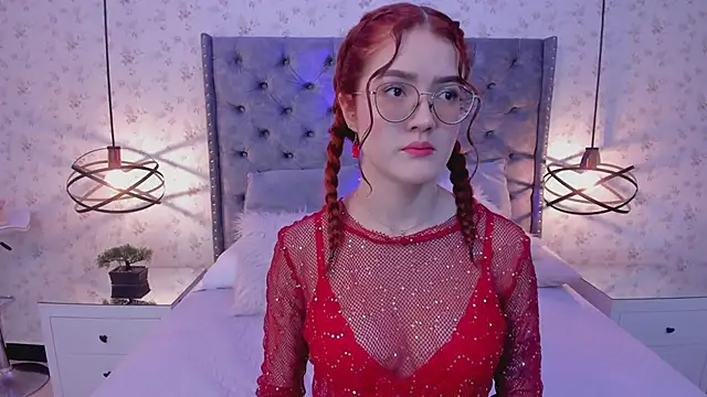 Snapshot of MiaWinx chatting on 12/14/24, 10:50 MiaWinx online show from 12/14/24, 10:50