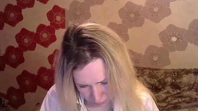 Snapshot of Queen_Daenerys chatting on 12/10/24, 10:47 Queen Daenerys online show from 12/10/24, 10:47