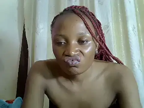 Snapshot of SpicyPetite chatting on 03/23/25, 09:10 SpicyPetite online show from 03/23/25, 09:10
