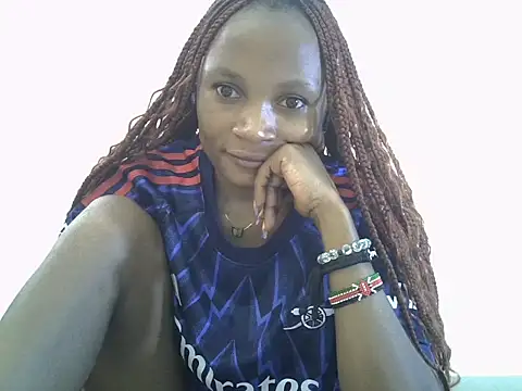 Snapshot of SpicyPetite chatting on 09/14/25, 05:50 SpicyPetite online show from 09/14/25, 05:50