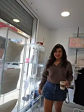 GatitaXD27 online show from 11/19/25, 09:53