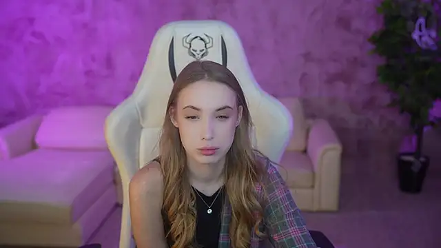 Snapshot of Linda054 chatting on 02/09/25, 08:00 Linda054 online show from 02/09/25, 08:00