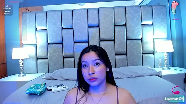Snapshot of AniEvans_ chatting on 07/06/26, 11:18 AniEvans online show from 07/06/26, 11:18