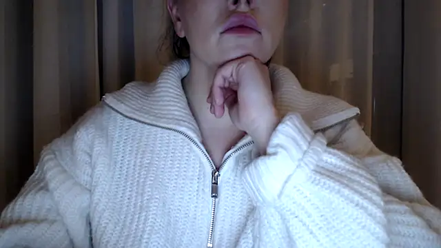 Snapshot of Sandysecret chatting on 03/13/25, 08:22 Sandysecret online show from 03/13/25, 08:22