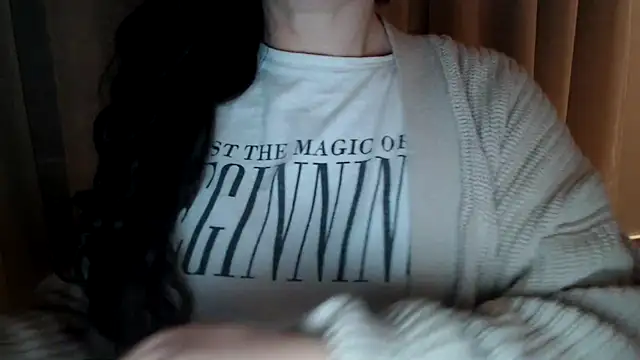 Snapshot of Sandysecret chatting on 11/06/25, 08:54 Sandysecret online show from 11/06/25, 08:54