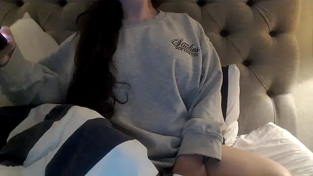 Snapshot of Sandysecret chatting on 11/14/25, 09:57 Sandysecret online show from 11/14/25, 09:57