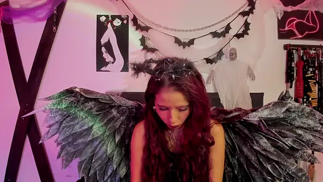 Little Naughtty online show from 10/25/25, 02:02