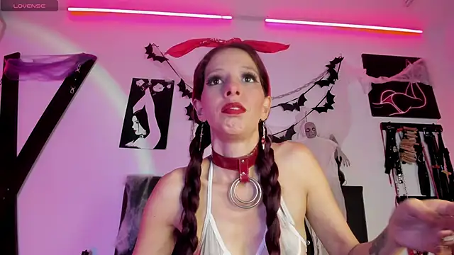 Little Naughtty online show from 11/02/25, 04:09