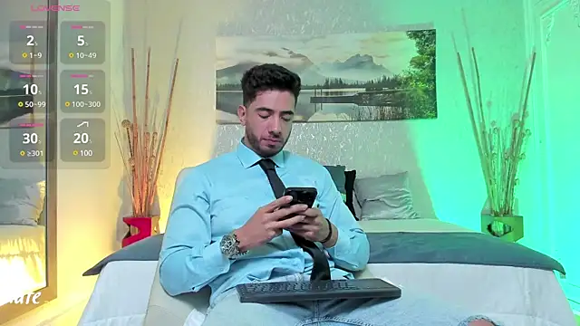 Snapshot of Nate_franco chatting on 02/28/25, 12:32 Nate franco online show from 02/28/25, 12:32