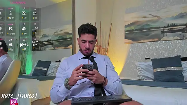 Snapshot of Nate_franco chatting on 03/06/25, 03:57 Nate franco online show from 03/06/25, 03:57