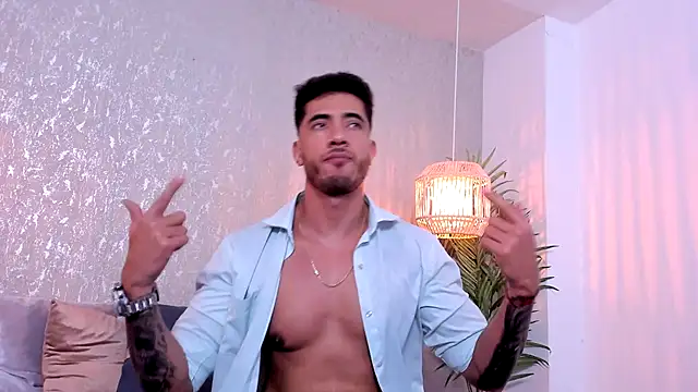 Snapshot of Nate_franco chatting on 09/25/25, 04:16 Nate franco online show from 09/25/25, 04:16