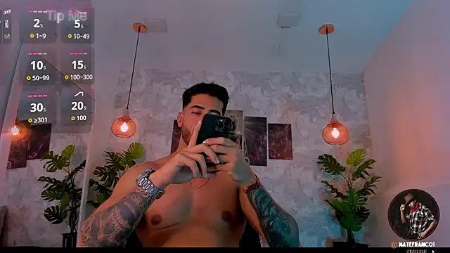 Snapshot of Nate_franco chatting on 11/04/25, 06:45 Nate franco online show from 11/04/25, 06:45