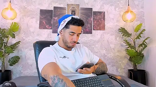 Snapshot of Nate_franco chatting on 12/16/25, 02:49 Nate franco online show from 12/16/25, 02:49