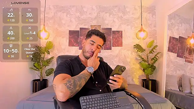 Snapshot of Nate_franco chatting on 12/19/25, 03:46 Nate franco online show from 12/19/25, 03:46