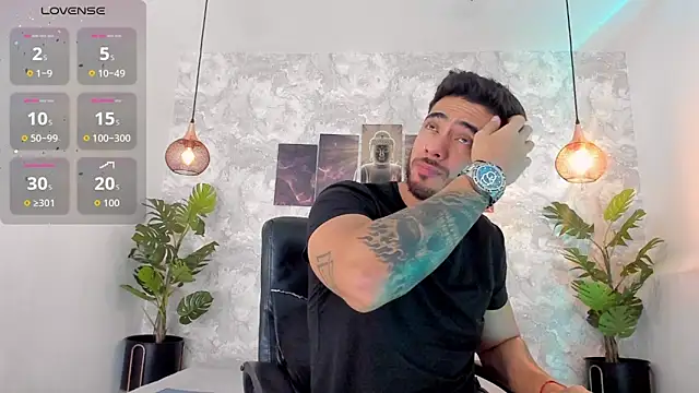 Snapshot of Nate_franco chatting on 01/09/26, 04:15 Nate franco online show from 01/09/26, 04:15